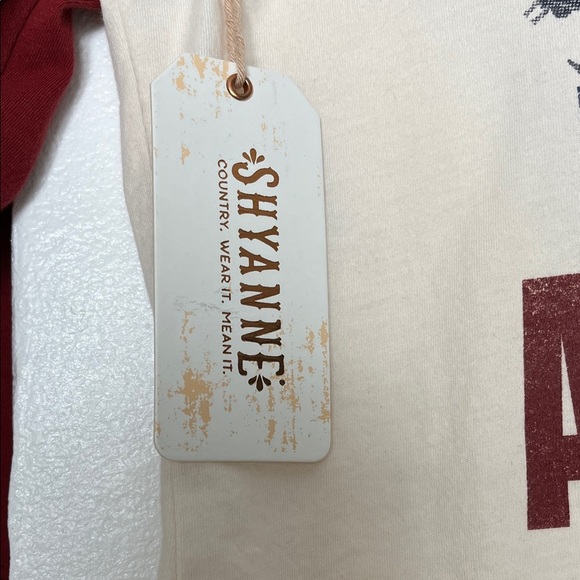 Shyanne Long Sleeve Graphic Tee - Red & Cream - Picture 11 of 12